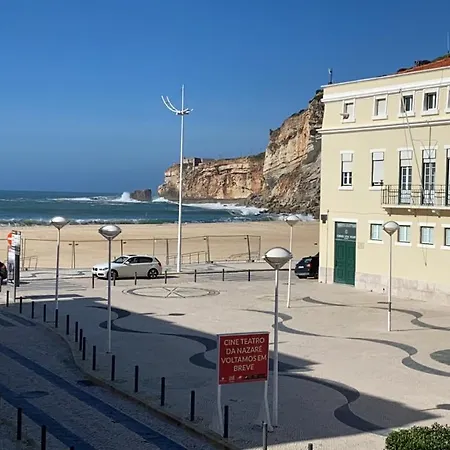 Bayview In Main Plaza 20 Meters From Nazaré