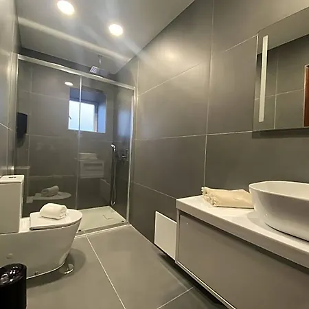 Bayview In Main Plaza 20 Meters From